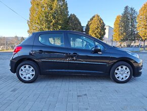 Peugeot 207 1.4 54kw benzín - 5