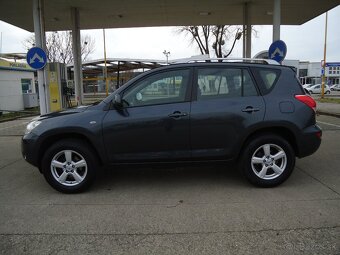 Toyota RAV4 2.2 D-4D 135 Sol - 5