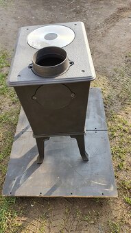 Liatinové kachle Jotul F 601 N čierný lak - 5