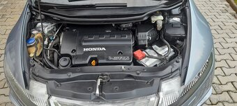 HONDA CIVIC EXECUTIVE 2,2 - 5