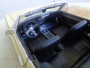 1:18 Chevrolet Camaro 1967 - 5