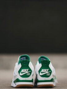 Nike air jordan 4 retro x sb pine green - 5