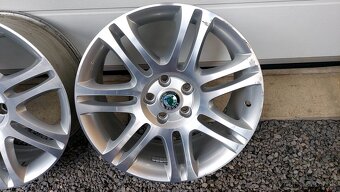 Predam orginal Skoda Themisto elektrony 5x112 r18 et46 J7,5 - 5