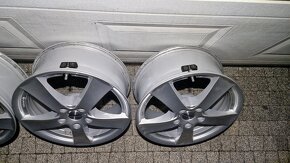 Alu sada Opel Dezent  5x115, 7Jx17, ET 44 - 5