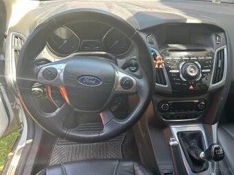 Ford Focus 1.6 EcoBoost 2011 Turbo benzin - 5