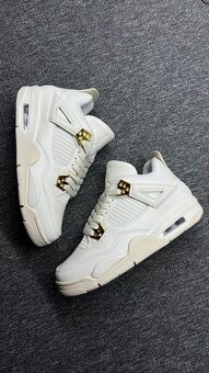 Nike Air Jordan 4 Retro "Metallic Gold" - 5