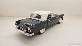 CHEVROLET THUNDERBIRD 1:18 - 5