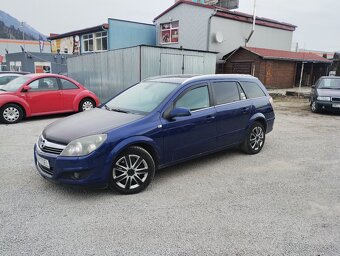 Opel Astra Caravan 1.9 CDTi 74kW M6 - 5