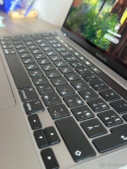 MacBook Pro 13” (2022, M2, 256 GB) - 5