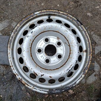 7H0601027D disky VW 5x120 ET51 r16 - 5