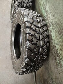 Predám tieto ako nové offroad pneu o rozmere 205/70 R15 - 5