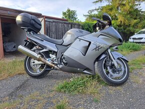 Honda CBR 1100XX superblackbird - 5