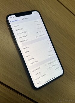 iPhone XS 64GB Gold - 5