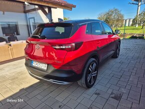 Opel Grandland X 1.2 TURBO S&S Ultimate A/T6 - 5