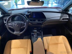 Lexus UX 250H Business Tech - 5