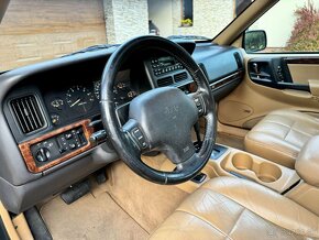 JEEP GRAND CHEROKEE 5,2i - 5