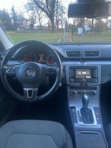 Predám VW Passat Variant B7 2.0 TDi DSG - 5