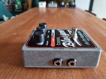 Predám Electro-Harmonix Bass Blogger - 5