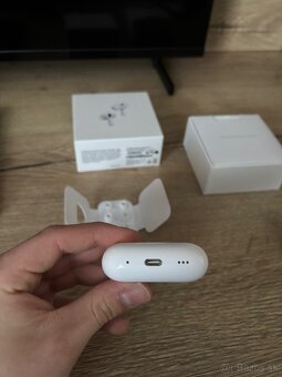 Používané Apple AirPods 2nd gen - 5