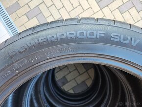 NOKIAN TYRES  275/45 R21 - 5