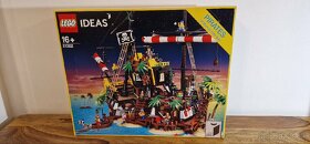 Lego 21322 Pirates of Barracuda Bay & 10320 Eld.Fortress - 5