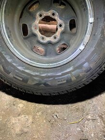 255/70 R15 C 6x139.7 M+S - 5