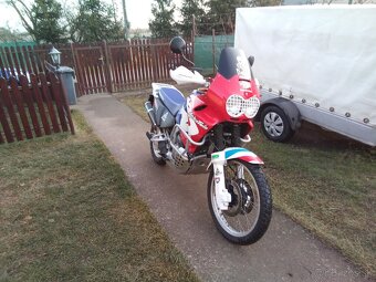 Honda Africa Twin 750 - 5