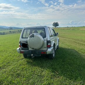 Predám Mitsubishi Pajero 2 - 5