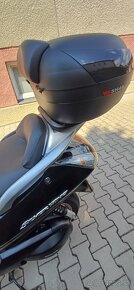 Honda Silver Wing 600 - 5