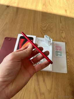 iPhone SE 2020 64 gb Red - komplet príslušenstvo, záruka - 5