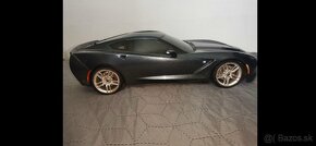 RC 1/10 Chevrolet Corvette Vaterra Ready-to-Run - 5