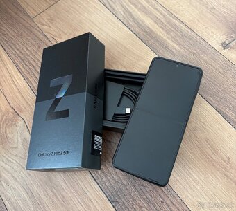 Samsung  Galaxy Z FLIP 3, 5G - 5