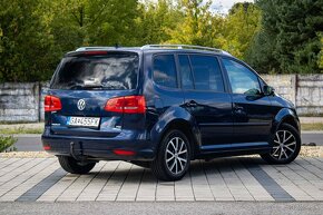 Volkswagen Touran 1.6 TDI Premium Comfortline DSG - 5