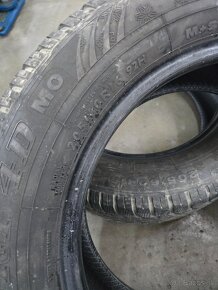 Predam zimne pneu 205/60 R16 dunlop - 5