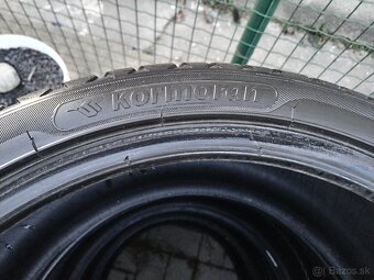 Predám zimné pneumatiky Kormoran 225/40R18 - 5