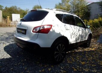 Nissan Qashqai 1.6i 86kW NAVIGACE PANORAMA benzín manuál - 5