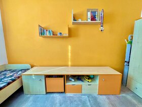 Predám kvalitný na mieru vyrobený nábytok do detskej izby - 5
