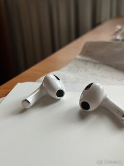 Apple AirPods 3 - 5