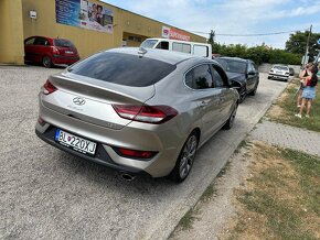 Hyundai i30 fastback - 5