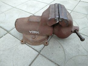 York 150 - 5
