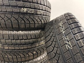 2X 245/40 R19 98V 2X 275/35 R19 100V Pirelli P-Zero Winter - 5