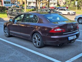 Prodám ŠKODA Superb 2.0 tdi - 5