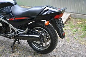 Yamaha FJ1200 - 5