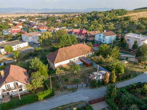 POZEMOK so starším rodinným domom | 752 m² | Košice - Poľov - 5