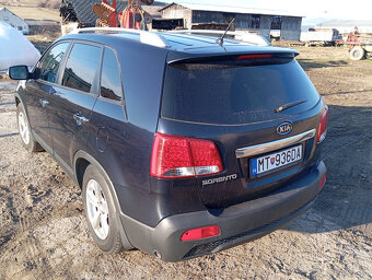 Kia Sorento - 5