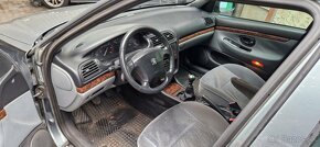 Lacno rozpredám Peugeot 406 na náhradné diely - 5