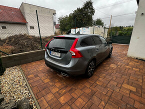 Volvo V60 D4 4x4 2,4 - 5 valec, 66 700km - 5