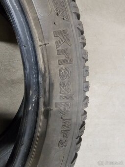 225/45R17 - 5