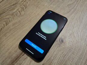 Iphone XR 64gb plnefunkcny displej v super stave bolo na nom - 5