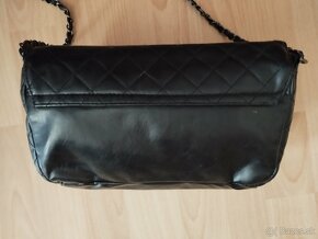 Čierna crossbody kabelka - 5